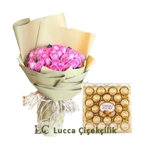 PEMBE GÜLLER VE ÇİKOLATA