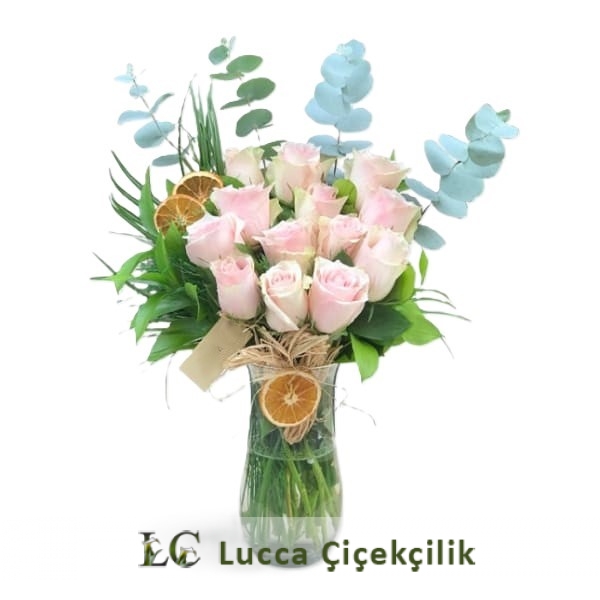 PEMBE GÜL VAZOSU
