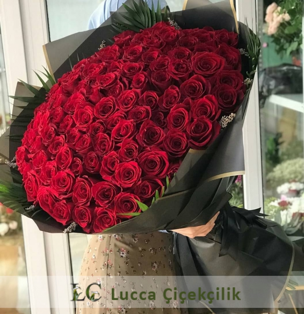 101 adet ekvator güllerden buket